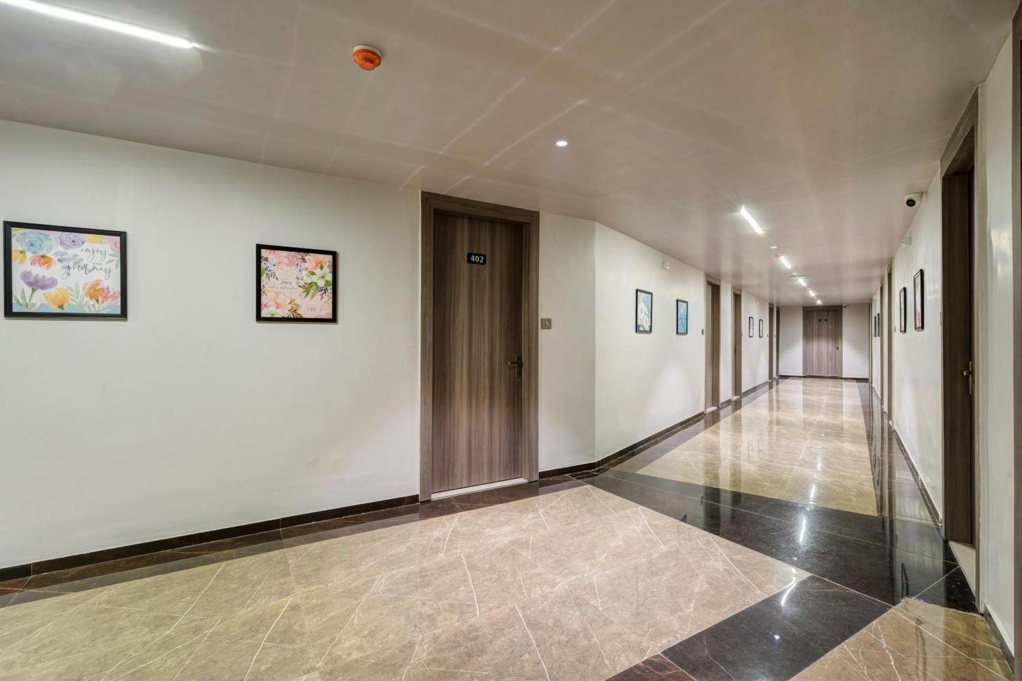 Hotel Sparsh Divine Ahmedabad Extérieur photo