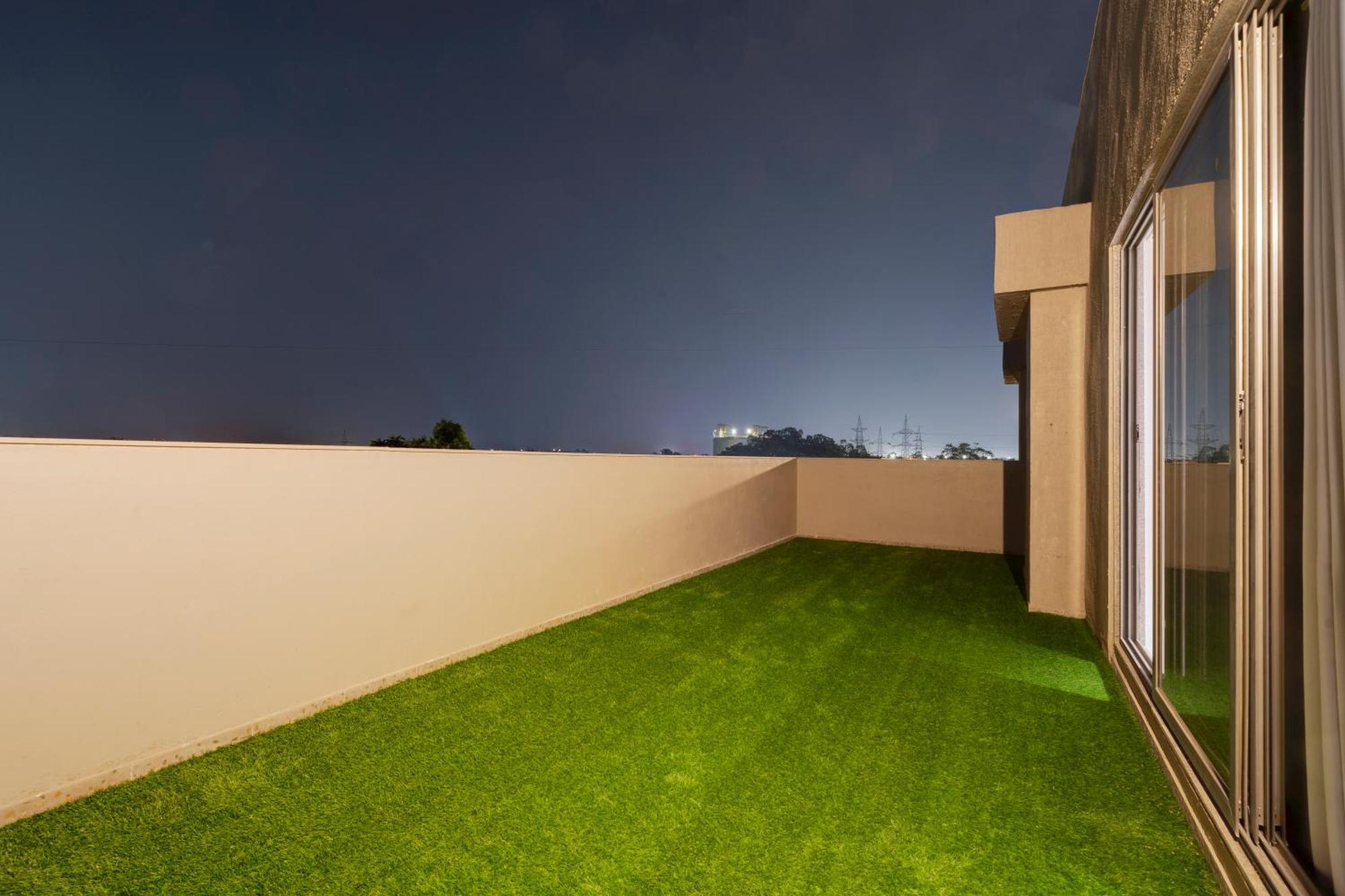 Hotel Sparsh Divine Ahmedabad Extérieur photo